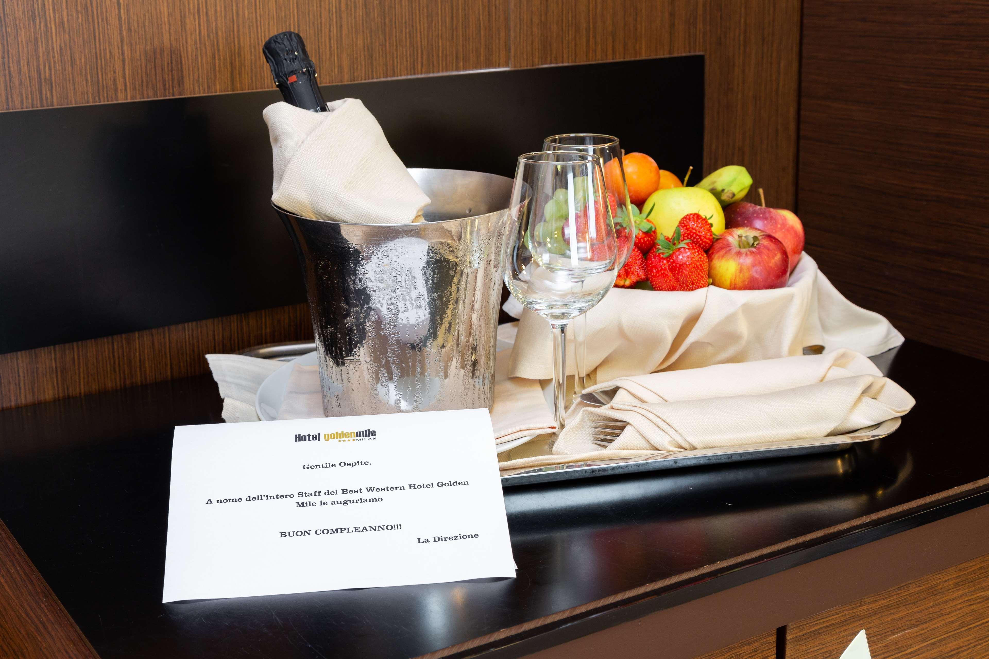 Best Western Hotel Goldenmile Milan Треццано-суль-Навільйо Екстер'єр фото