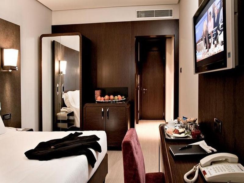 Best Western Hotel Goldenmile Milan Треццано-суль-Навільйо Номер фото
